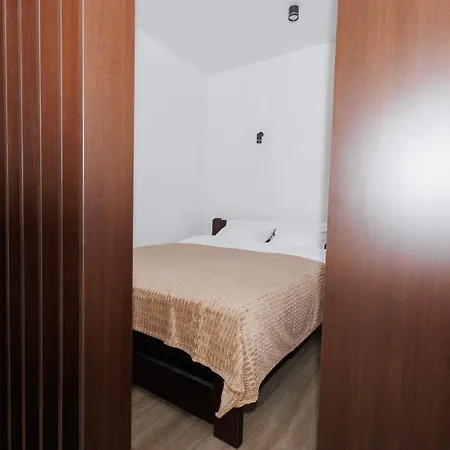 апарт на під голоском 15б 92-1 92-2 Lviv
