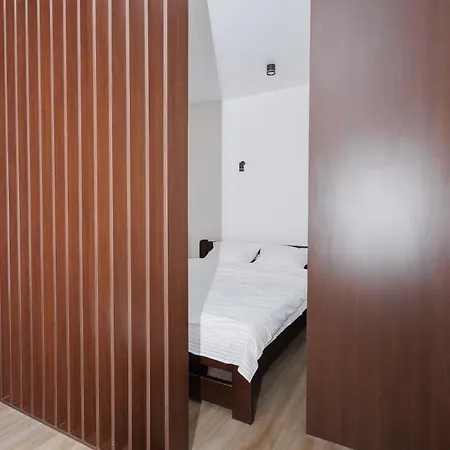 апарт на під голоском 15б