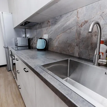 апарт на під голоском 15б