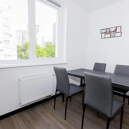 апарт на під голоском 15б *