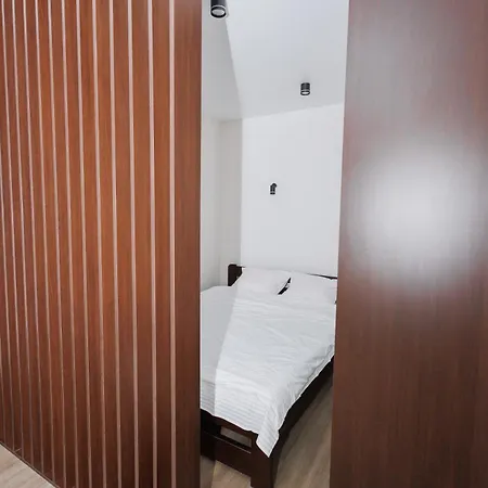 апарт на під голоском 15б Apartman *