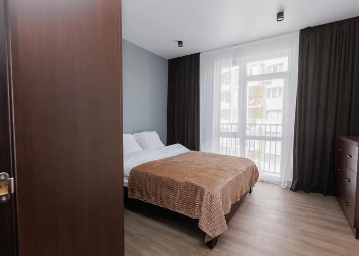 апарт на під голоском 15б *