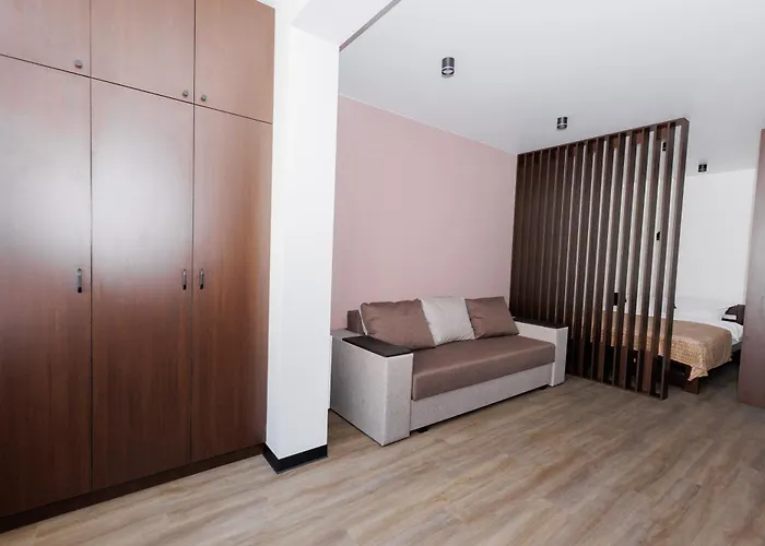 апарт на під голоском 15б *